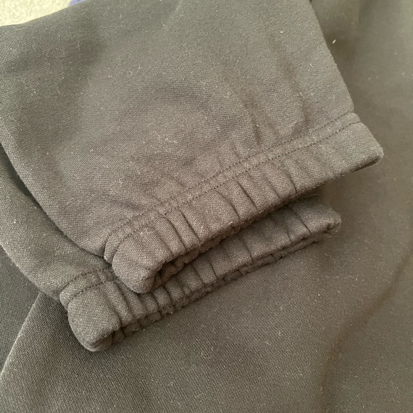 EUC -Fabletics Sweatpants - Picture 3 of 3